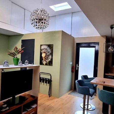 Inntermezzo Almere Luaran gambar