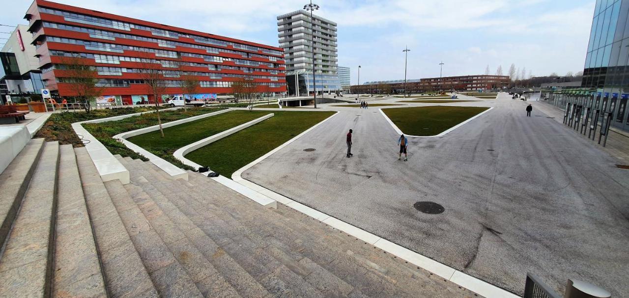 Inntermezzo Almere Luaran gambar