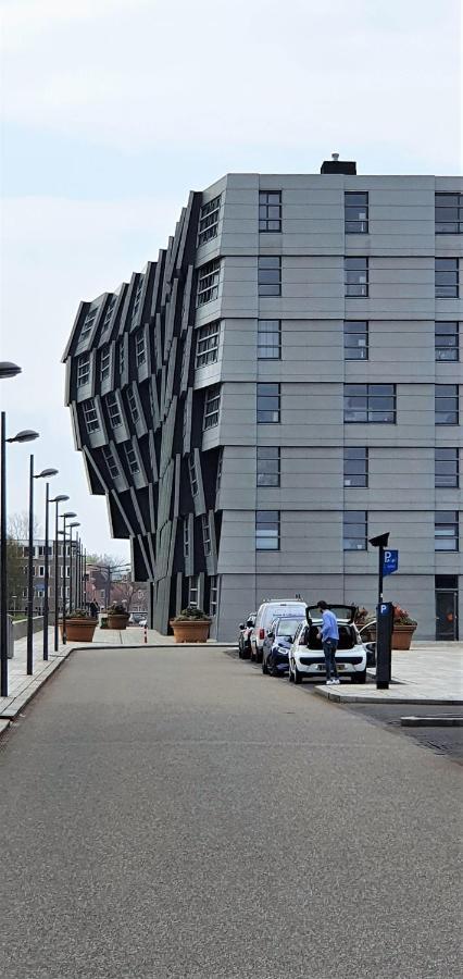 Inntermezzo Almere Luaran gambar
