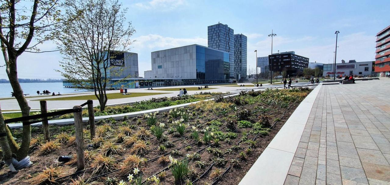 Inntermezzo Almere Luaran gambar