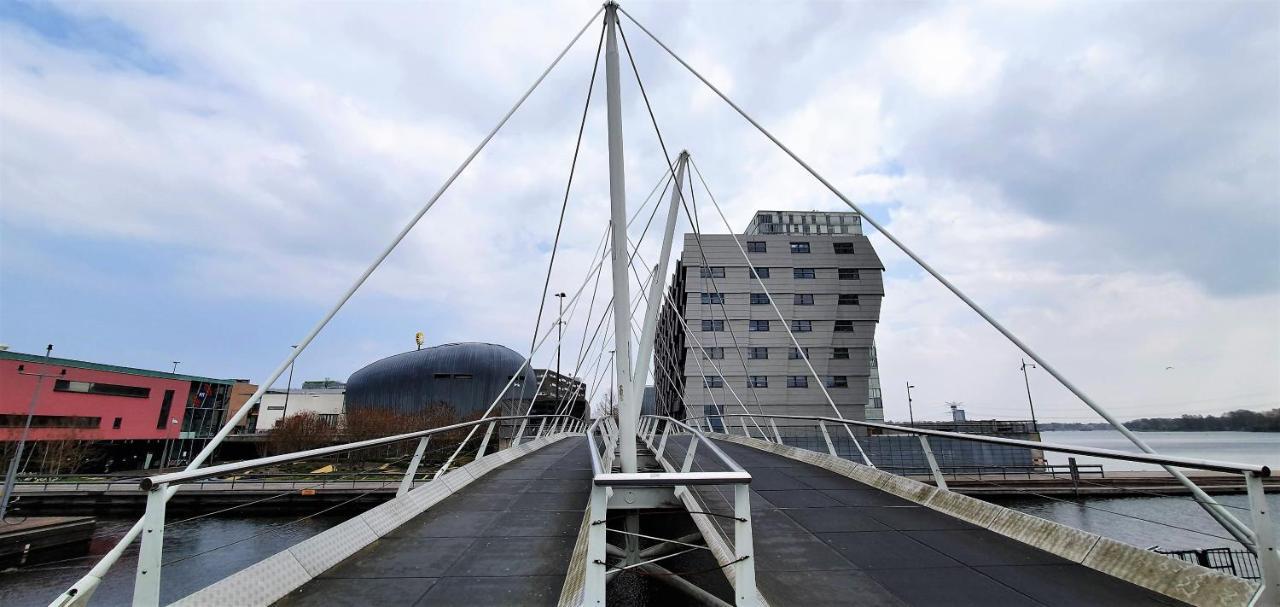Inntermezzo Almere Luaran gambar