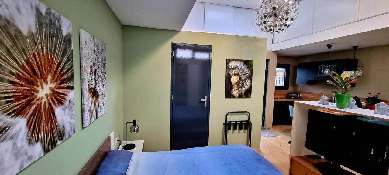 Inntermezzo Almere Luaran gambar